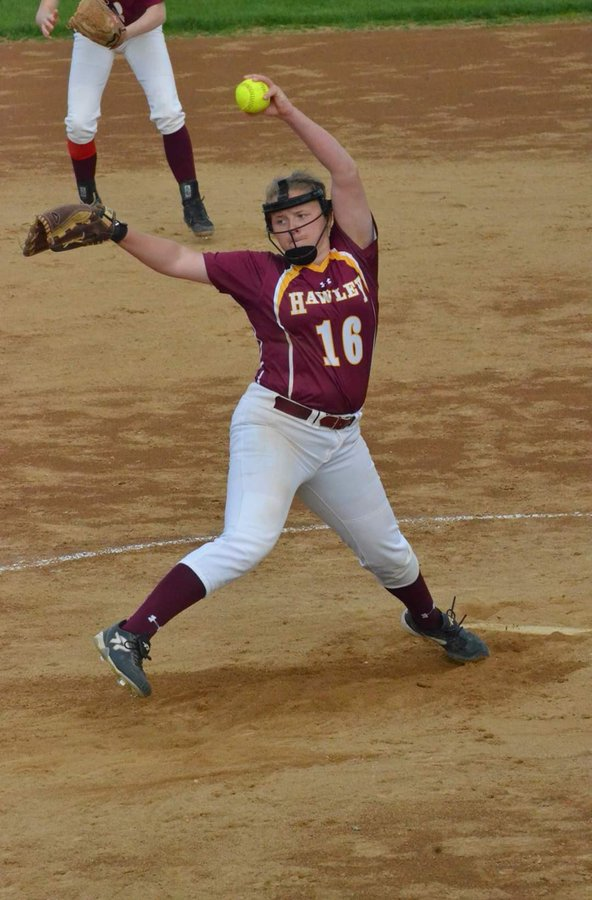 davecpeterson's tweet photo. Today’s number is 16. Abby Rux of Hawley. She’s only a junior. Here are some accolades: 2x all-section/all-conference, 2018 HOL co-MVP. As a sophomore,hit 7 HRs and 33 RBIs and struck out 130 batters with 13 wins. Committed to playing softball at Northern St. #daysleftofschool https://t.co/blAVPevLrV
