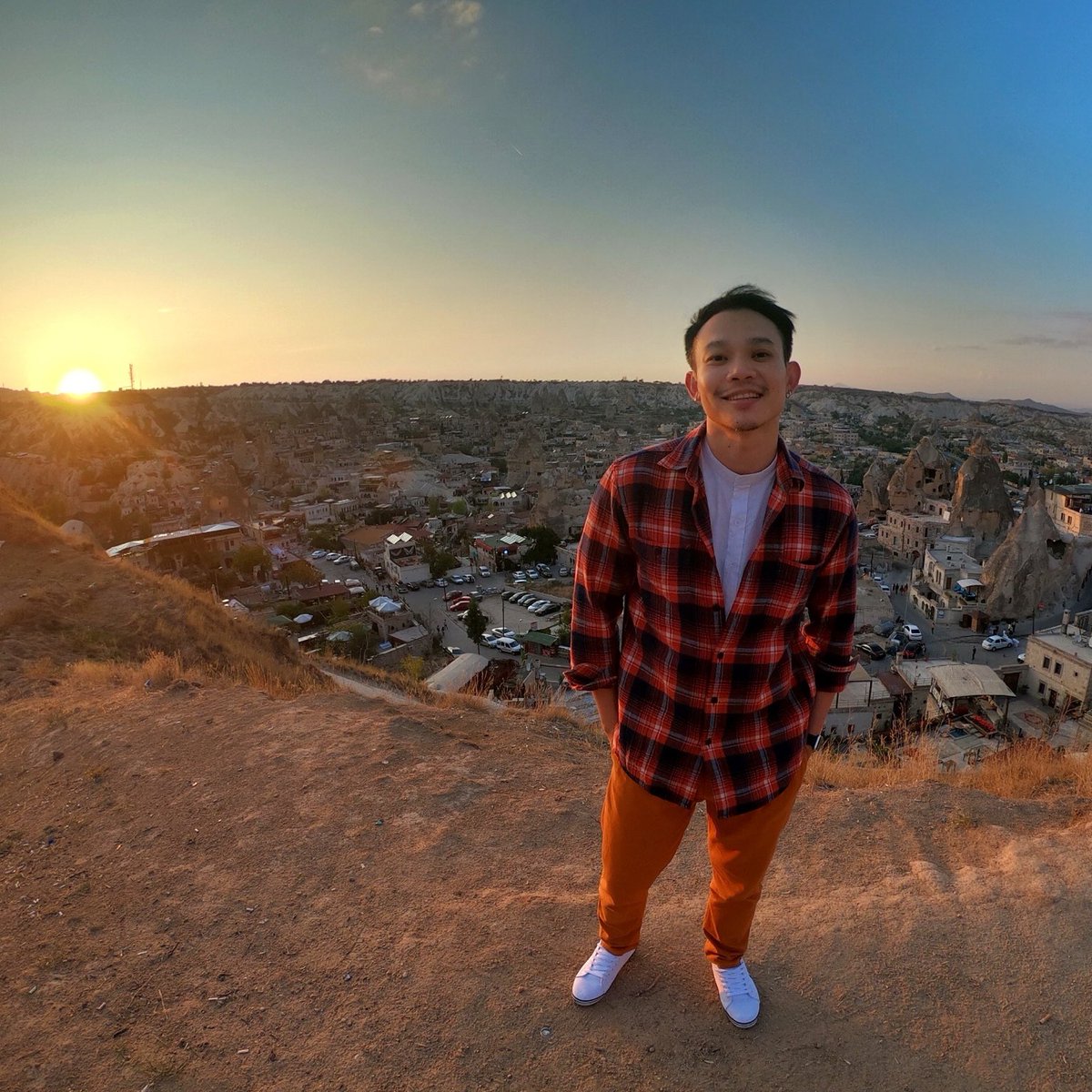 joshogun's tweet photo. อยากออกไป ลัลลั้ลลา ลัลลัลลั้ลลา
•
•
•
#JSGxTURKEY #capadocia #kapadokya #Turkey 🇹🇷
#throwback #travel #journey https://t.co/ybKRSbEFt1