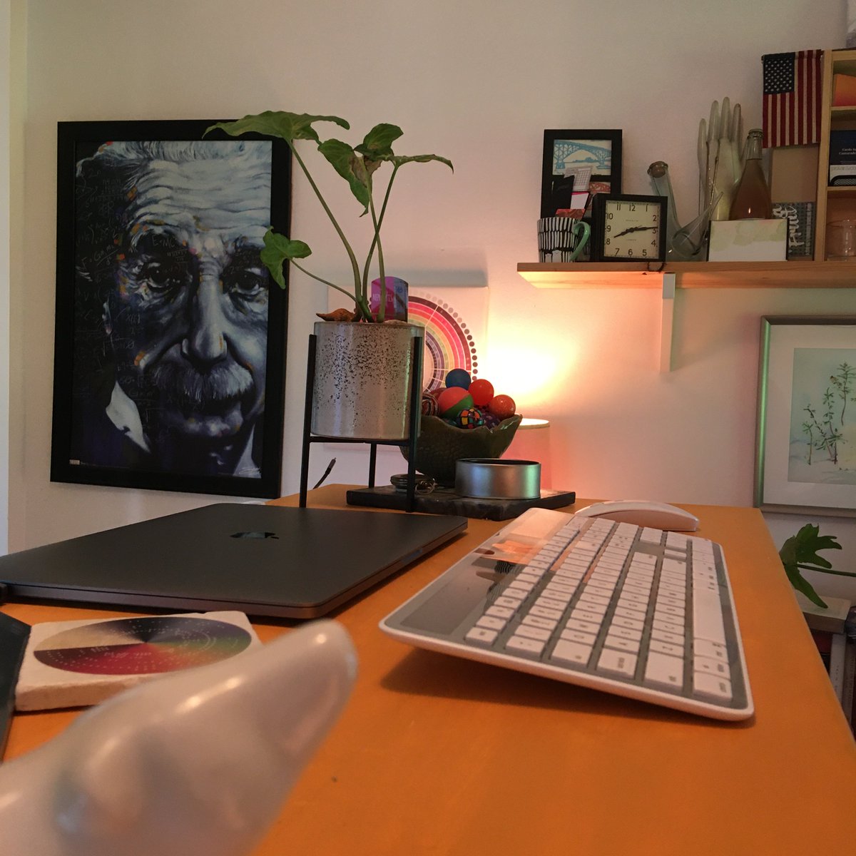 JRWisms's tweet photo. Hey @FarrowandBall, I just wanted to share that I'm absolutely obsessed with your #ColourByNature #Collaboration! I may be biased (my last name is #Werner) but based on #WernersNomenclature I designed a #Gradient #Coaster, a #PolarityChart, and even painted my #Desk #DutchOrange! https://t.co/IxryGS2kkT