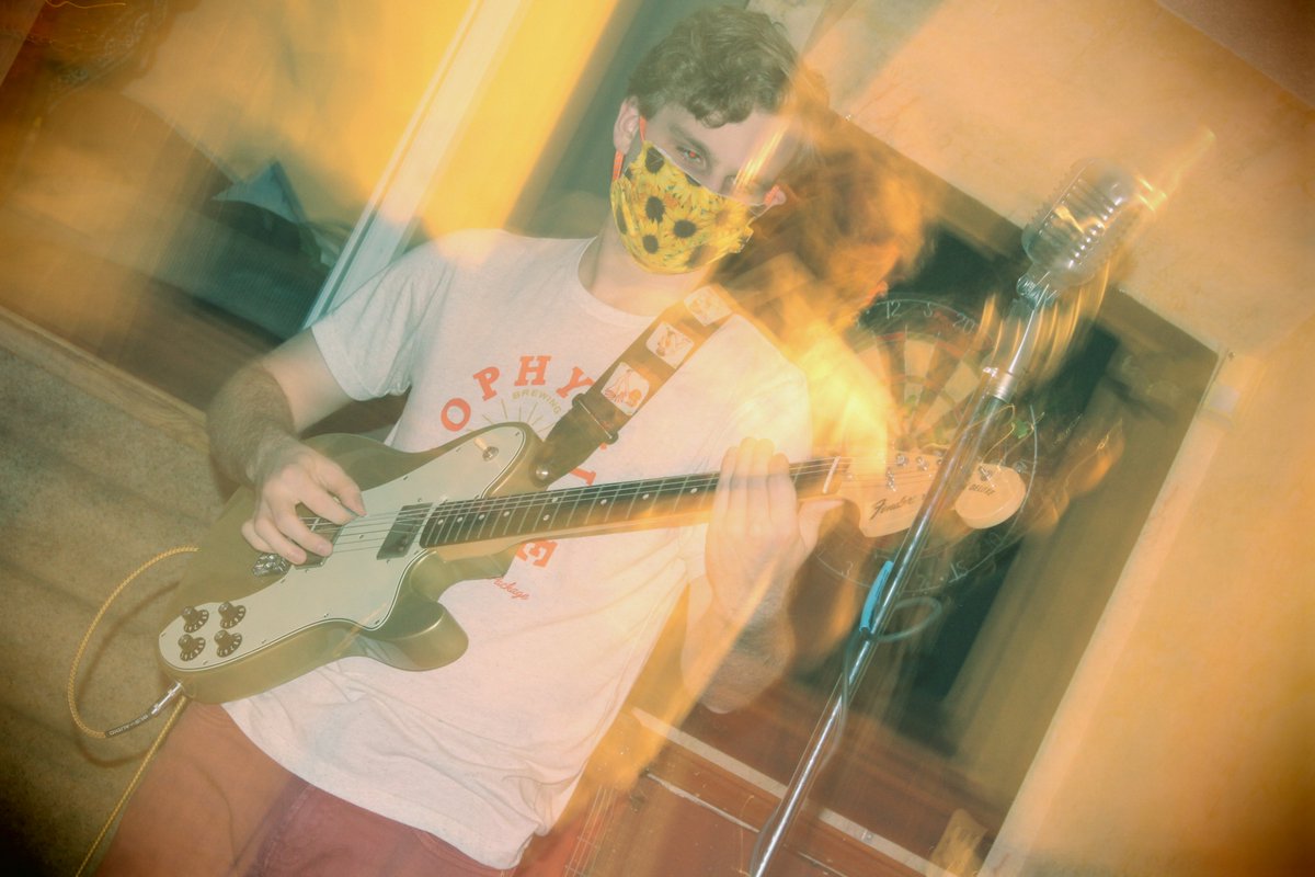 I've lost count of the days. The colors are starting to melt around us. DJ is a puddle of atoms by the fridge. Matt got stuck in a cartoon in the newspaper. Arjun is now the house cat. Send help.......and new guitar strings........

📷: <a href="/RothGray/">Roth Gray</a>