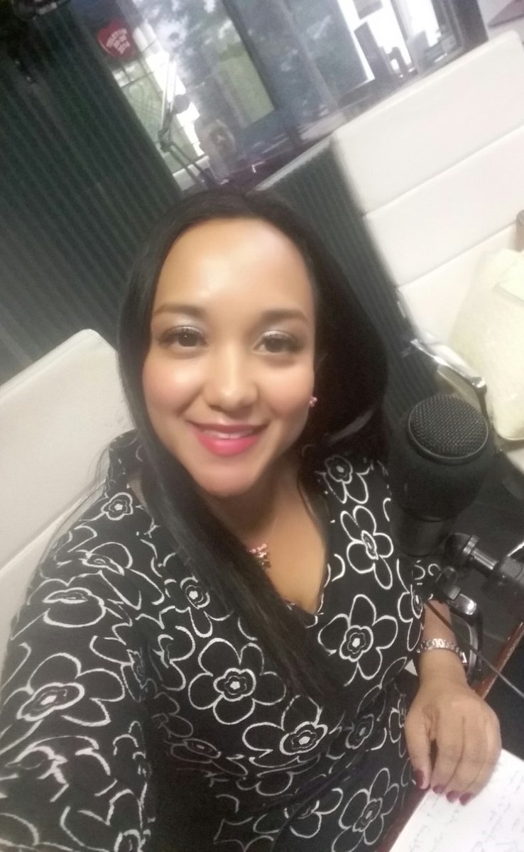 micmelgar's tweet photo. En una fecha como el 1 de mayo donde destacamos el día del trabajador, un abrazo a tantas personas con quienes he podido estrechar una mano y aprender más de una lección para seguir creciendo.
P.D. Sigo estudiando y aprendiendo. Prefiero que la suerte me encuentre trabajando. https://t.co/JJbG3IMMvi