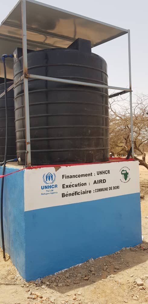 IKimyaci's tweet image. L’eau 💧est la vie. 

A Dori, la commune qui a accueilli un grand nombre de réfugiés maliens depuis 2012, se trouve au bord de ses limites en eau potable.

@UNHCR_BF amène un peu de réconfort à la population de Dori et aux déplacés qu”elle a accueilli.