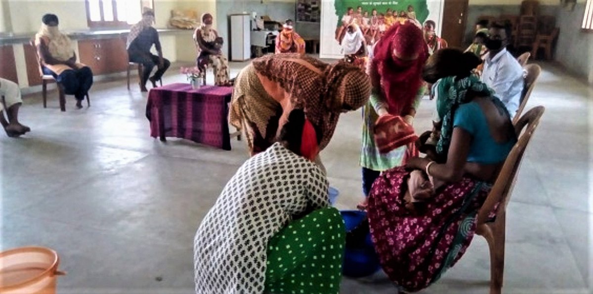 “It is the first time we are experiencing warmth and respect,” said the scavengers and transgender community who asked for help from our Sisters in Bihar, India.  Following Jesus’ commandment, MMS provided food and washed their visitors’ feet on Holy Thursday several weeks ago.