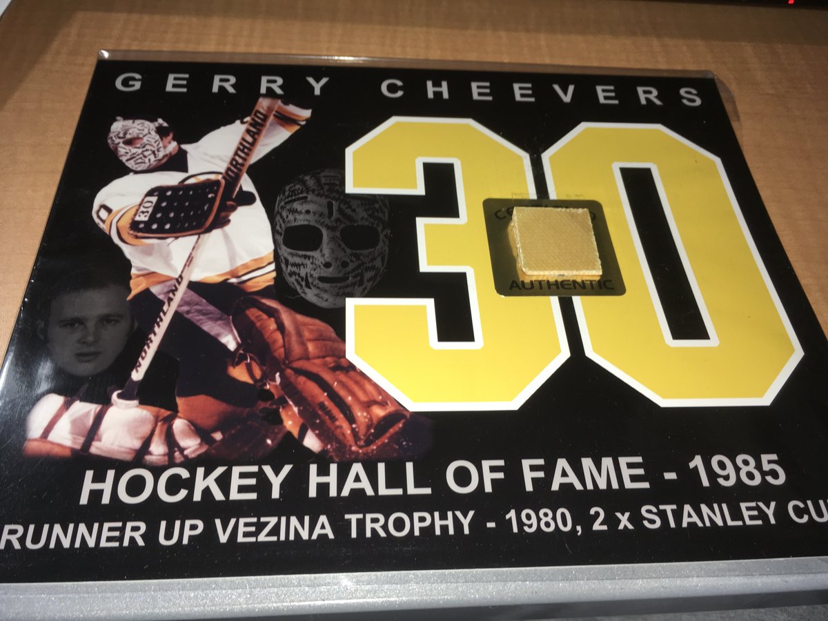 lanc_supcap3841's tweet photo. #bostonbruins #hockeymemorabilia #NHL #hockey #bobbyorr @loveshockey20  @oriolesrise @Markhoyle4 @1013RadioBrady @vegitojedi #yearbooks #gameprograms https://t.co/xedw9FTMSu