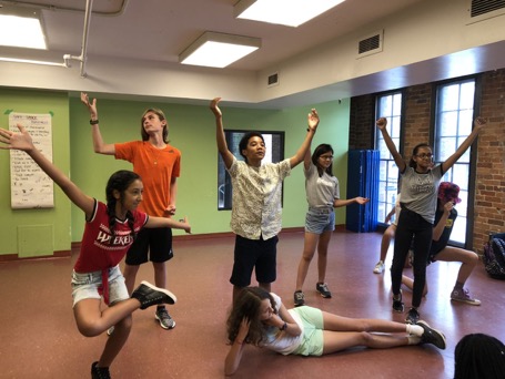 CampPages's tweet image. Theatre Camps can be found running during every season of the year! They teach campers how to express themselves in their own way during key developmental stages! 
Special camp highlights: @YPTToronto - @greatbigtheatre - @SecondCityTO - @ourkidsnet 
camppages.ca/learning-the-a…