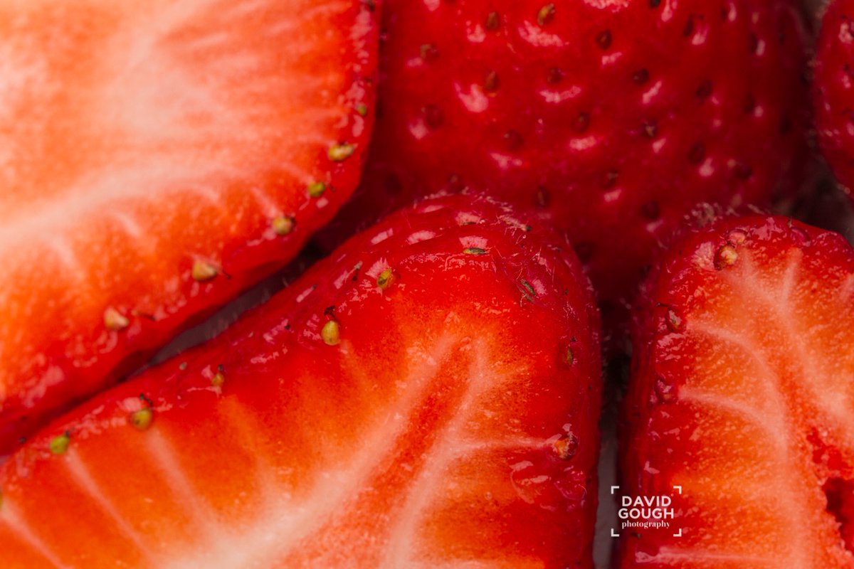 DavidJamesGough's tweet photo. Hmmm... Wimbledon may be cancelled, but the strawberries aren't. Must pick some up and a carton of cream next time I'm out shopping!

#detail #closeup #texture #tastey https://t.co/KgycqYsLPn