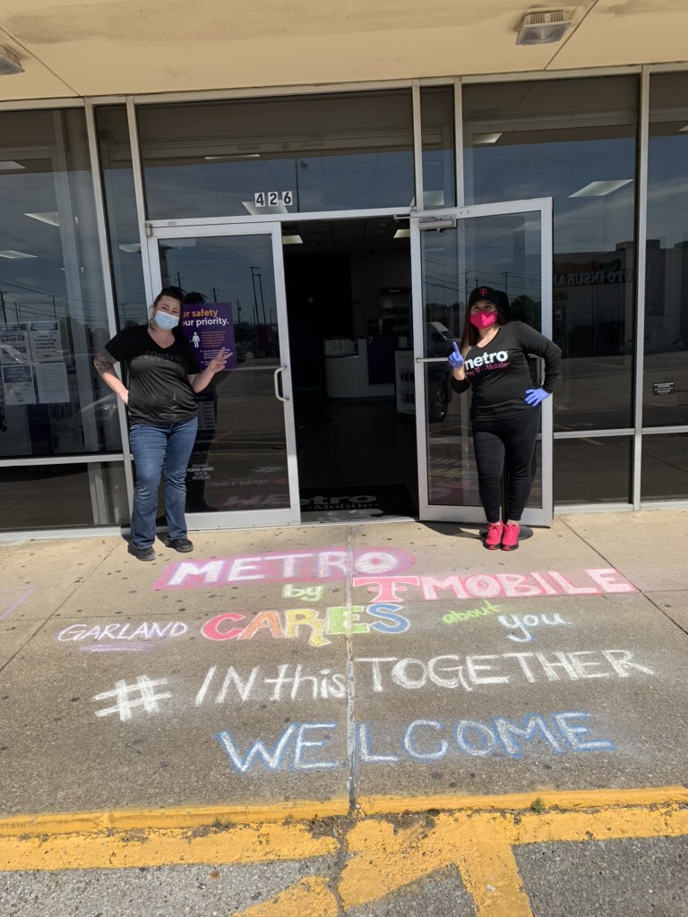 Awesome day to be back!! <a href="/MetroByTMobile/">Metro by T-Mobile</a> Corporate in Garland is back in action !! Best BDAY ever!! Let’s play to win and have some awesome fun!! #winwithlynn <a href="/mrsclynn/">Christine Lynn</a>