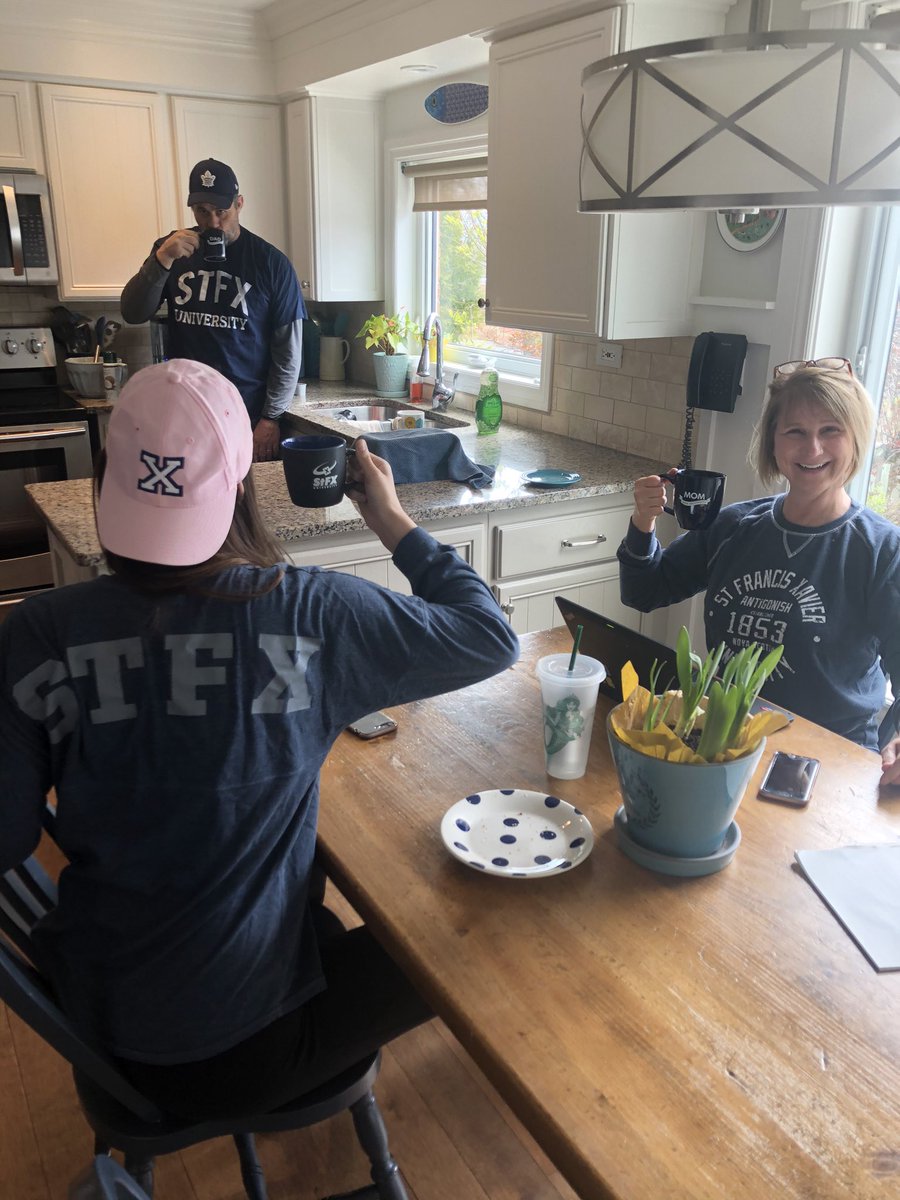 _selliott's tweet photo. I’m not sure if me or my family is more pumped for my first day of President of @TheUOfficial ! I am so excited for this opportunity, and ready to represent @stfxuniversity and all of our amazing students ✖️💙 https://t.co/z9GeeLgOP1