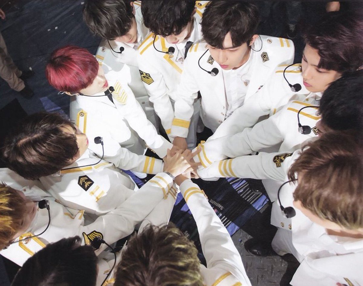 nga250896's tweet photo. 07.08.17 - 02.05.20
Chúc mừng  debut 1000 ngày.
워너원 기다린지 461일차
Therefore, We Were One 

사랑해, 사랑해 워너원

#워너원_천일_축하해 
#항상_이자리에서_기다릴게
#WANNAONE_DEBUT_1000DAYS
#워너원_데뷔천일_축하해사랑해 https://t.co/xGyKVoMLGp