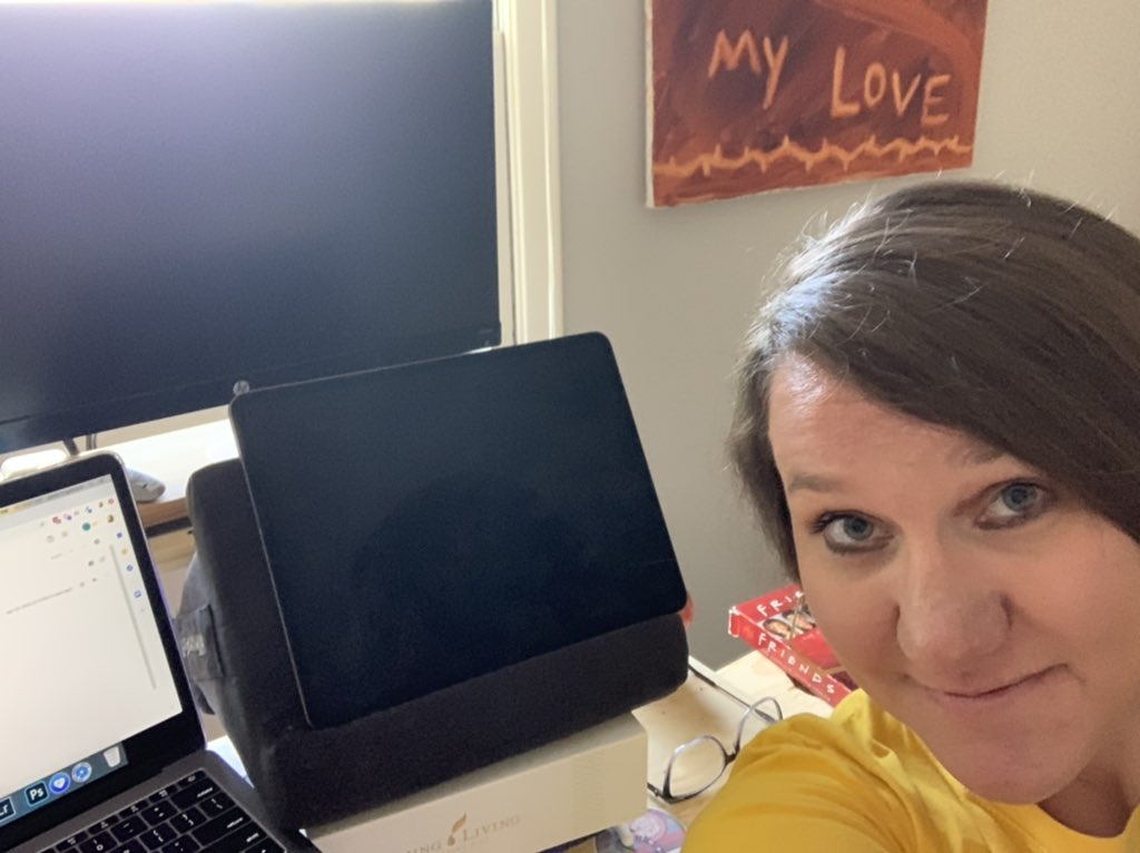 jjengel84's tweet photo. Creating all the video today. #contentmarketing #somanyscreens #practicewhatyoupreach @weare_pf https://t.co/uWmxEspiu4