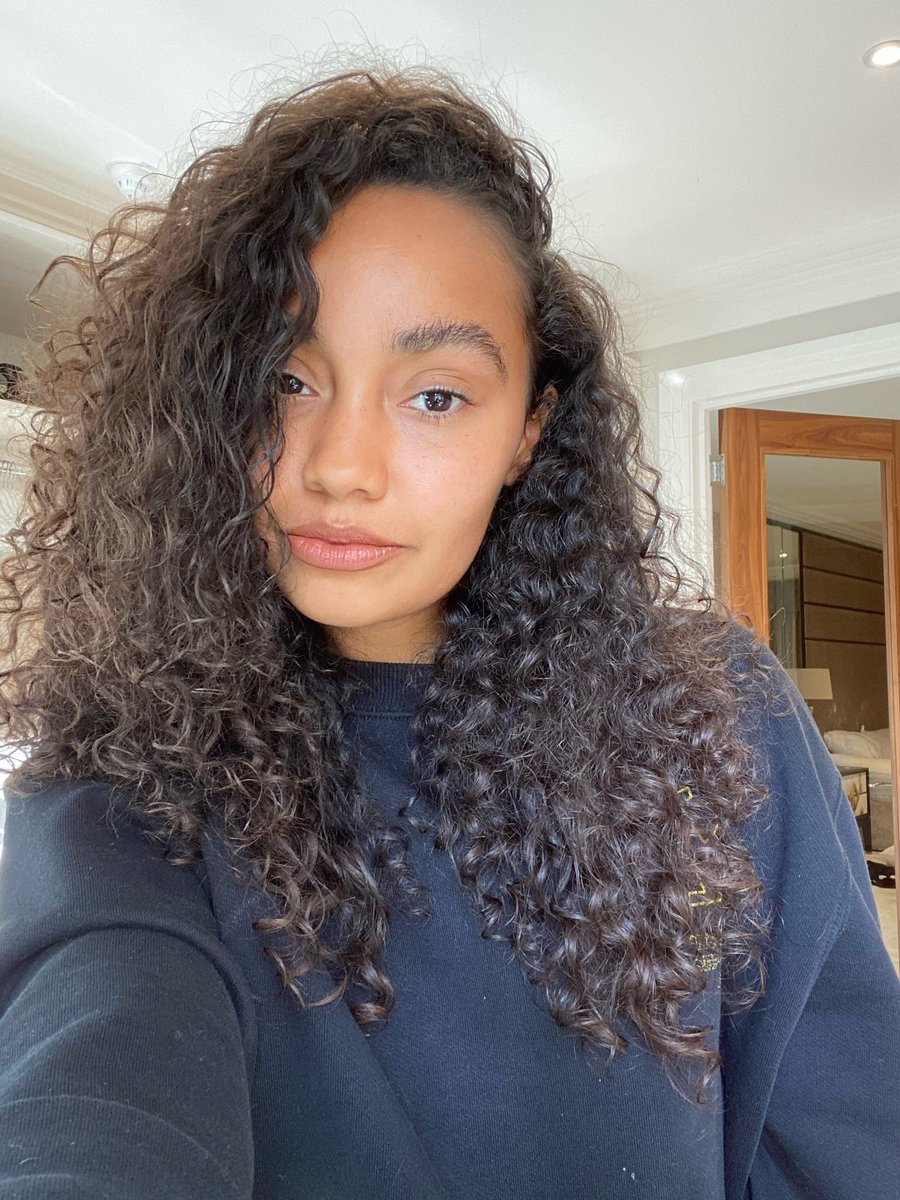 LittleMix's tweet photo. The unconditional love I have for each and every one of you is mind blowing! Thank you for everything ❤️❤️❤️ x Leigh https://t.co/NjV7kjF1yH