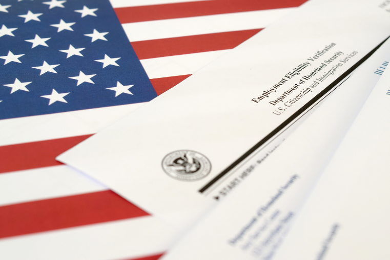 AJAttorneys's tweet photo. Updated Employer Handbook Regarding Form I-9 from USCIS ➡️ https://t.co/Ul2Xs0oX8W
#Employment #EmploymentLaw #AJAttorneys #NCLawyers #SCLawyers #GALawyers #I9 #I9Form #USCIS #USCitizens #USWorkers #USEmployers #USEmployment @USCIS https://t.co/vH0msN0yqP