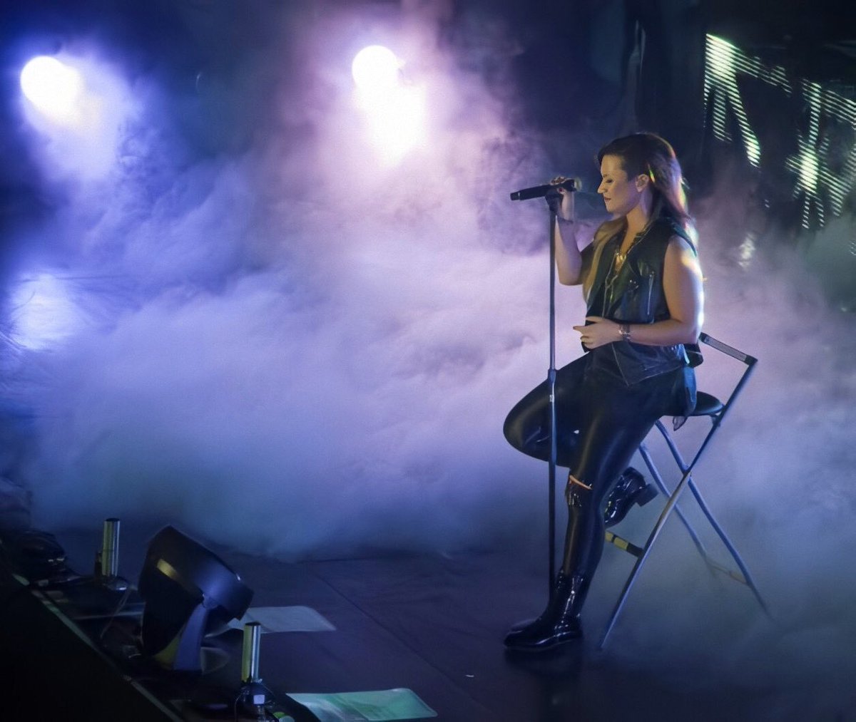 centraldemi_'s tweet photo. Há 6 anos atrás, Demi se apresentava pela segunda vez em Belo Horizonte/MG, no palco do Chevrolet Hall com a "The Neon Lights Tour". 💗 #DemiEmBH #TNLT #TNLTBrasil
Alguém aqui estava presente? https://t.co/X2mNR5pp6m