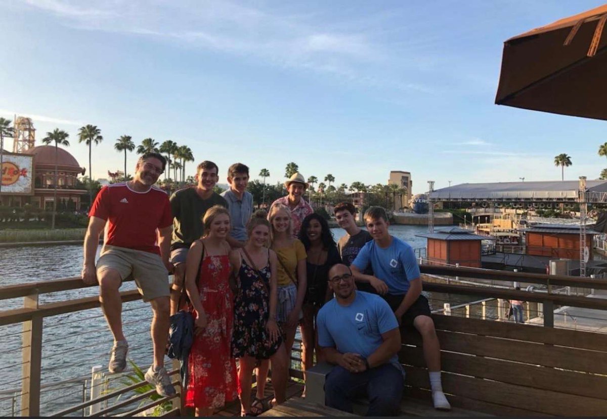 PDub_DECA's tweet photo. In honor of ICDC week, our qualifiers have put together their favorite DECA experiences. Today’s qualifier is our DECA Chapter Co-Competition Coordinator Austin Radoievici.🎉 https://t.co/pXRiqkg2j7