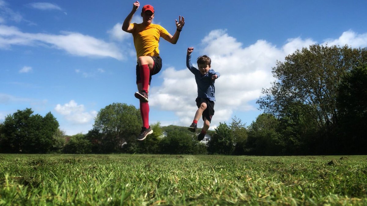 Martin Hewlett tweet media