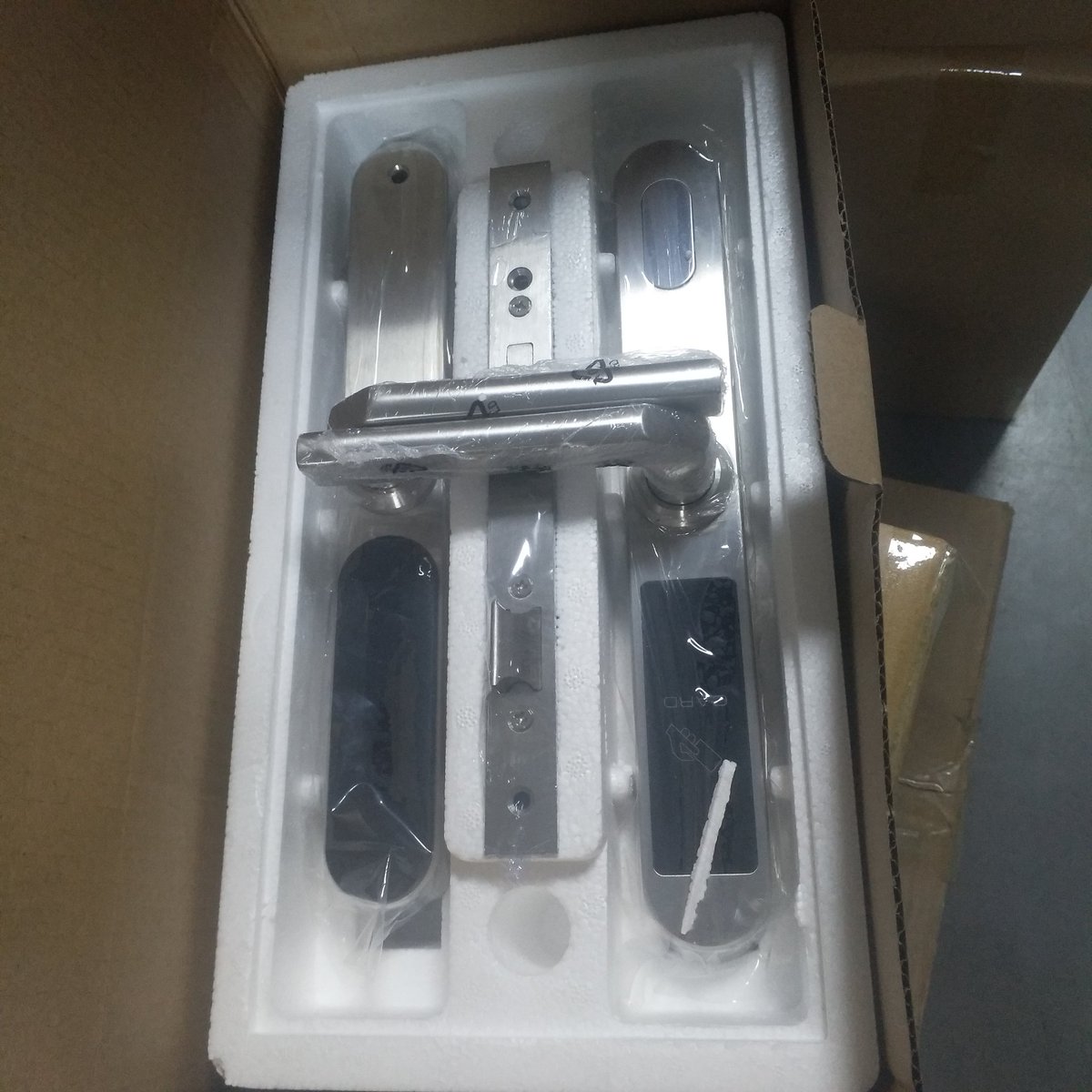 Amy liu(goodom factory intelligent lock wholesale) (@amyliu87004113) on Twitter photo 