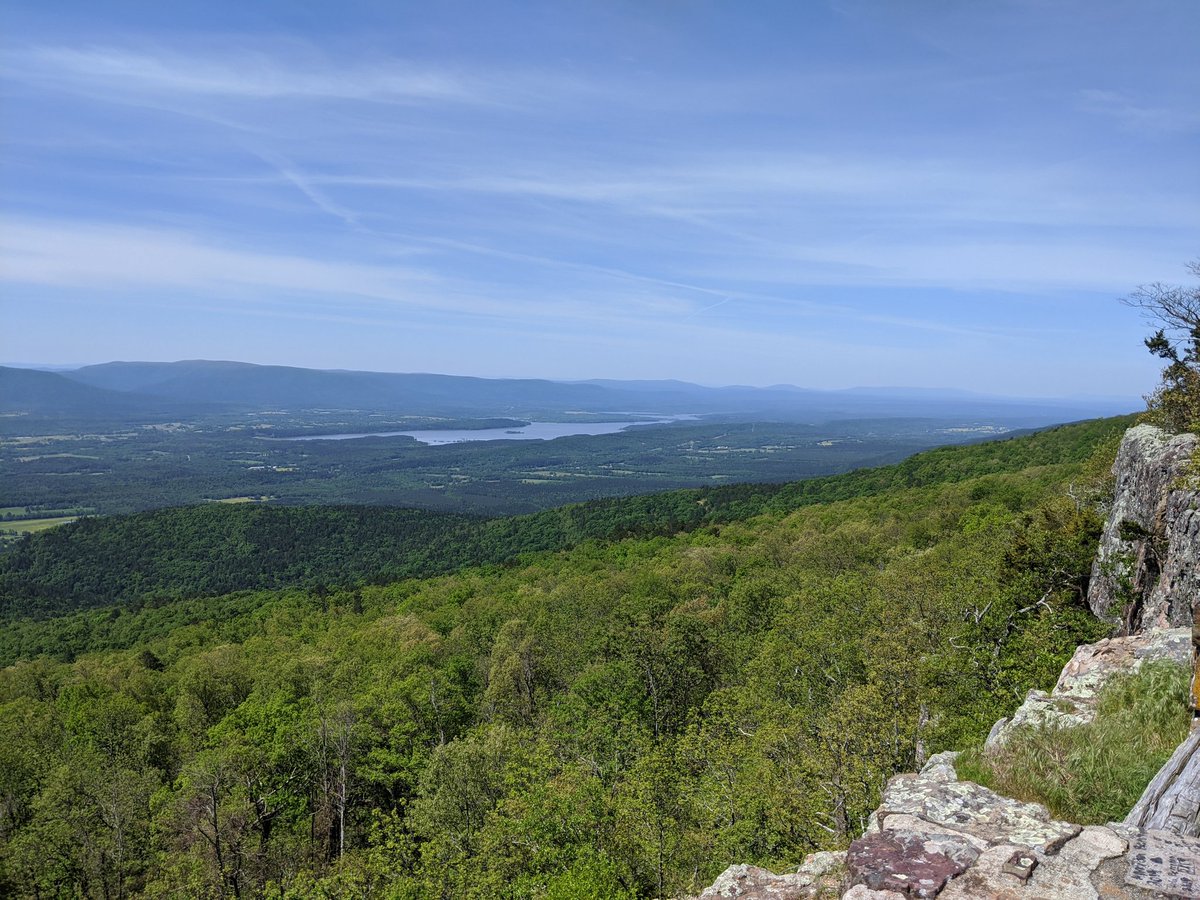 theOrig_Dbl_A's tweet photo. Pretty day atop #MtMagazine, @ARStatePark
Time to head back to LR. https://t.co/KcB3GNrXmA