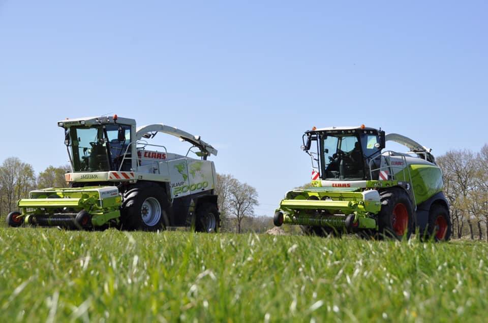 A_Koskamp's tweet image. CLAAS JAGUAR 20000 en 40000 beide nieuw verkocht door #DeVriesMech mooie plaatjes!