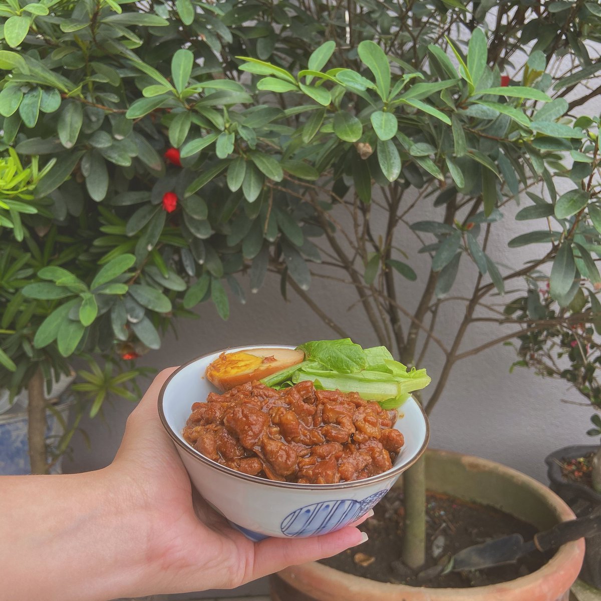 bit_yee96's tweet photo. Cooking Dairy🍚
Stay at home🏡

#braisedpork #braisedporkrice #food #foodporn #foodphotography #foodstagram #foodie #foodblogger #foodlovers #life #lifestyle #lifequotes #lifeisgood #lifestyleblogger #lifestylephotography #lifestylephotographer #lifequotes #love #lovequotes https://t.co/QY7KjjnRDV