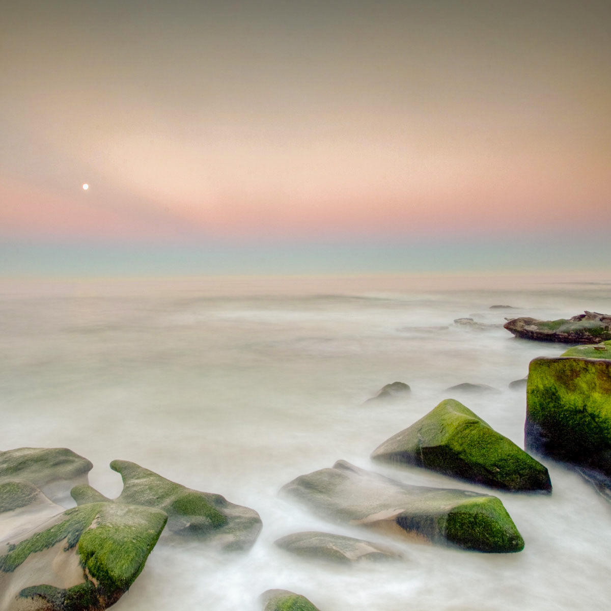 scottpapek's tweet photo. "When anxious, uneasy and bad thoughts come, I go to the sea, and the sea drowns them out with its great wide sounds, cleanses me with its noise, and imposes a rhythm upon everything in me that is bewildered and confused."
-Rainer Maria Rilke #reinventmindset #FridayMotivation https://t.co/GLins3N4bA