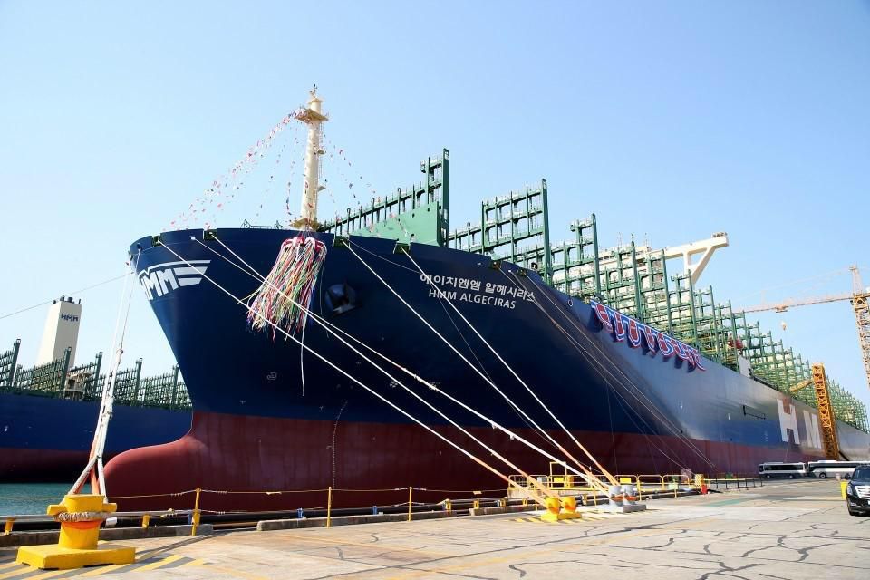 ICL_FREIGHT's tweet photo. El buque de carga más grande del mundo #HMMAlgeciras se abandera en #Panamá
https://t.co/PqsCxod9rK
#iclglobalgroup #logística #transportedecarga #agentedecarga #logísticainternacional #internationalfreight #x2logisticsnetworks #wcanetwork #globalaffinityalliance https://t.co/vFogNZNvkC