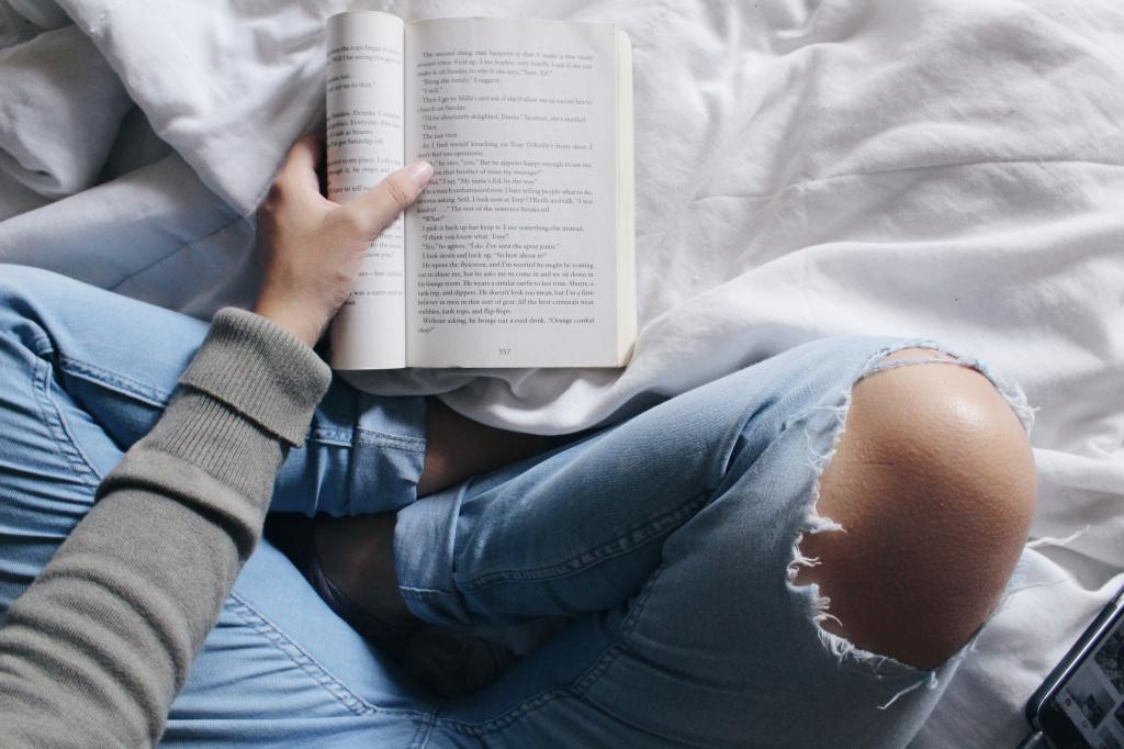 dssrtandanovel's tweet photo. May TBR (To Be Read)! See what I'm reading this month! #tbr #toberead #bookblog #bookblogger #booklist #tbrmay2020 https://t.co/c7xFn0BR52 https://t.co/rfvbwaf8Cc