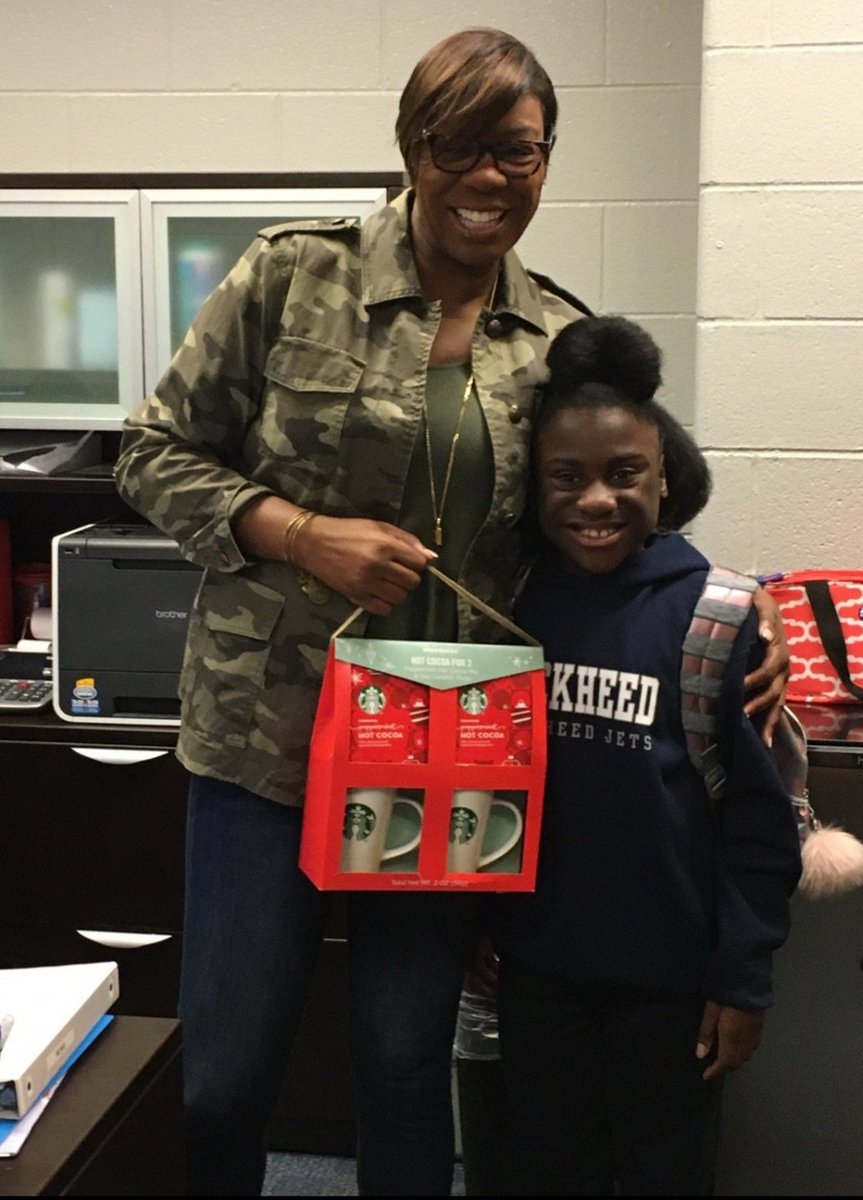 Wishing our amazing Principal @Coretta_Stewart <a href="/LockheedElem/">Lockheed Elementary</a> a Happy Principal's Day!!