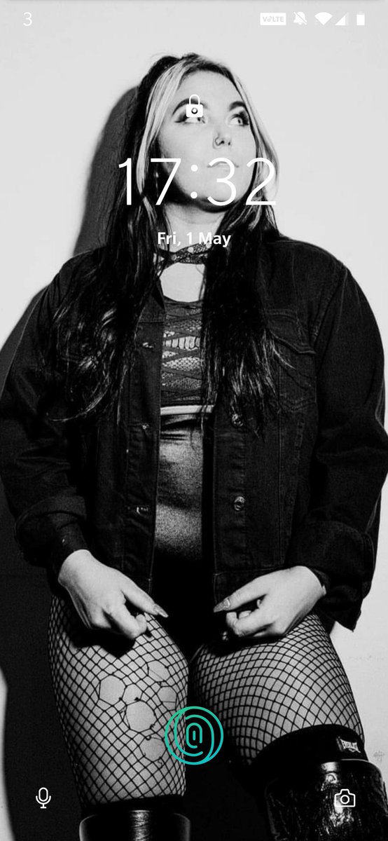 BakingAndLegs's tweet photo. May.... #lockscreenqueen for me this month is @charlievanspro as taken by @RobBrazierPhoto https://t.co/EUBhZbAwQv