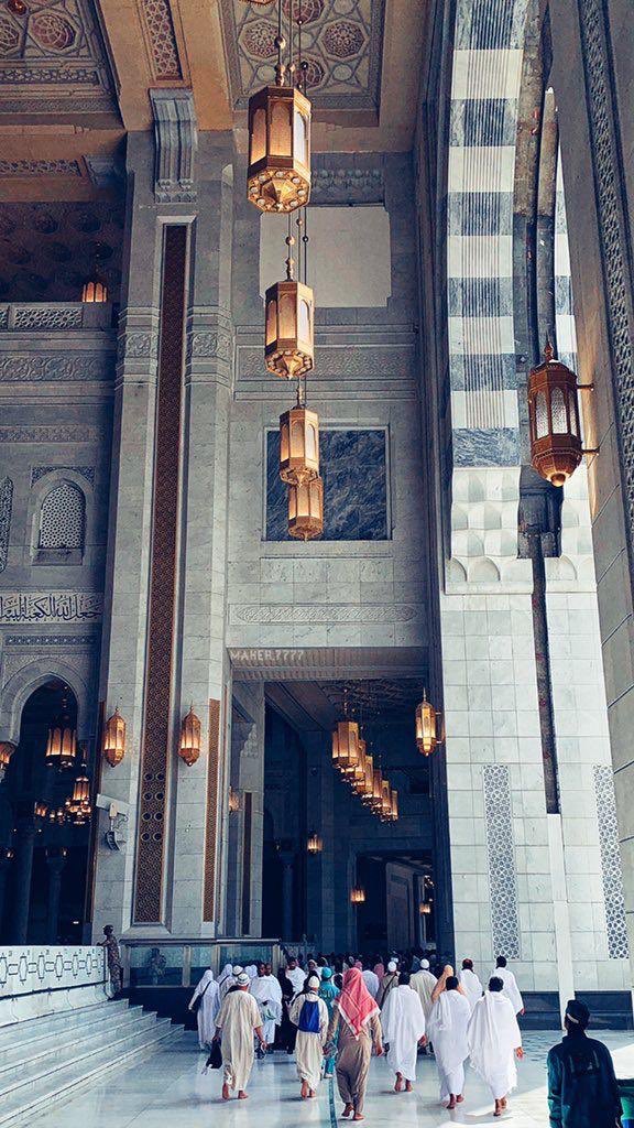o6m88's tweet photo. -
اللهم انِك عفِو كريم  تحِب العفو فاعفُ عَنا 🌙.   #المسجد_الحرام https://t.co/WrmD9CUSCn