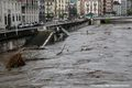 Chastagner157's tweet photo. Rappel du 2 Mai 2015 Crue de l'Isère 3,38 m de hauteur à l’échelle limnométrique/débit de 966 m3/s à Grenoble-Bastille et+haute que les crues de 1968/Mars 2001.Commune #Grenoble  
Photos:Sébastien GOMINET (Institut des Risques Majeurs)2/05/2015 @RisquesMajeurs @risques_majeurs https://t.co/WD5Kz8m61u