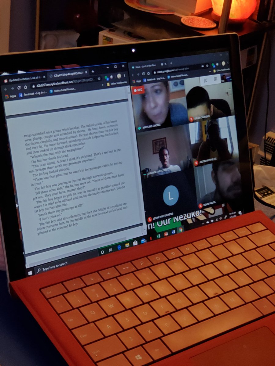 Arianamsmallwo1's tweet photo. #googlemeetswithmyclass #quarantinelife #onlinelearning #missmyclassmates #missmyteachers #googlemeetsession #googleclassroom #dhsseniorclassof2020 #dhsplaceprogram https://t.co/zZzUdbHYi5