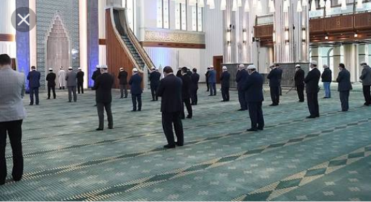 mrtrtcelik's tweet photo. DİB'ndan bir sembolik 1 Mayıs töreni bekledim yani, aşk olsun.
VİP çalışan mı yoktu Diyanette? https://t.co/HY9Iqn9V7c