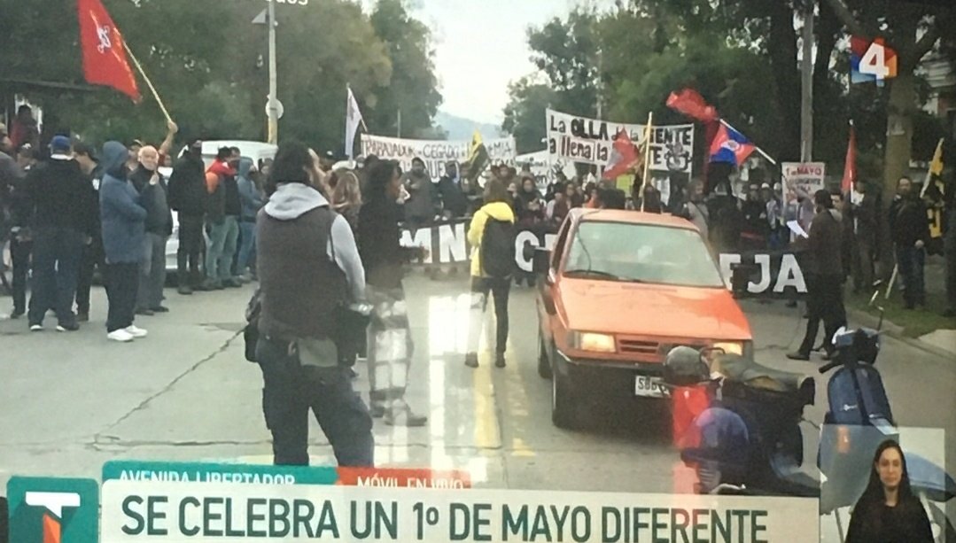 EXIGÍAN Cuarentena obligatoria
EXIGÍAN que se parara el País
EXIGÍAN cuidar a la gente
EXIGÍAN cadena nacional

Ahora se OLVIDARON de TODAS sus exigencias, y están haciendo todo lo que NO HAY QUE HACER

Al <a href="/PITCNT1/">PIT CNT</a> NO le IMPORTA la GENTE, HOY LO DEJAN MUY CLARO