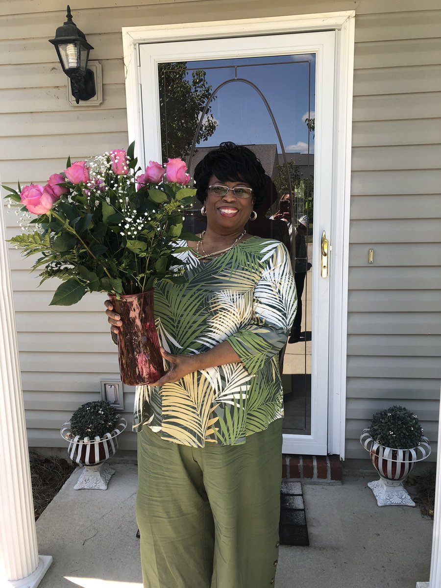 Sonja Parnell tweet media