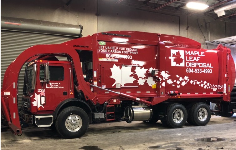 MapleDisposal's tweet photo. Our new front end garbage collection truck

#garbage
#truck
#garbagecollection https://t.co/6gsHsqKy8I