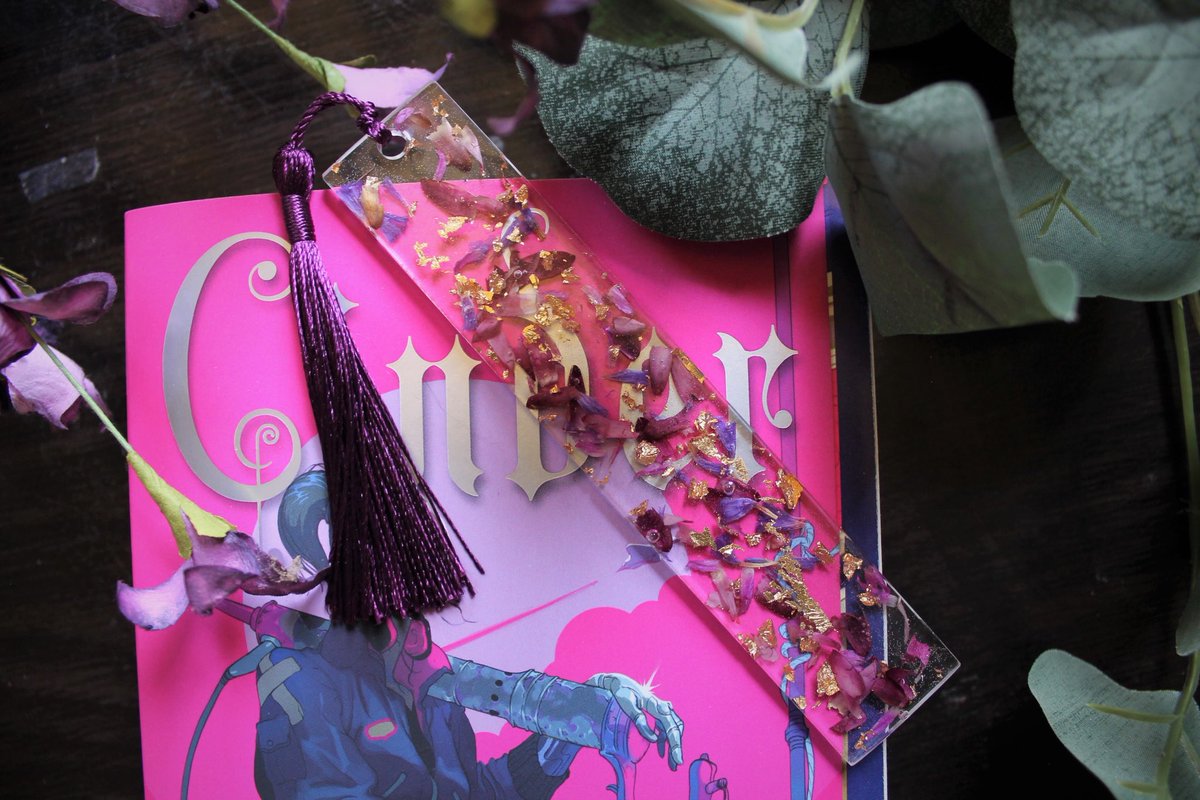 Raicodoll's tweet photo. Resin bookmarks are now live in my shop! Each are handmade and unique so grab them while you can!
https://t.co/KKWsRLFqFr
#virtualfirstfriday #virtualfirstfridaylbk https://t.co/n8ybved5pA
