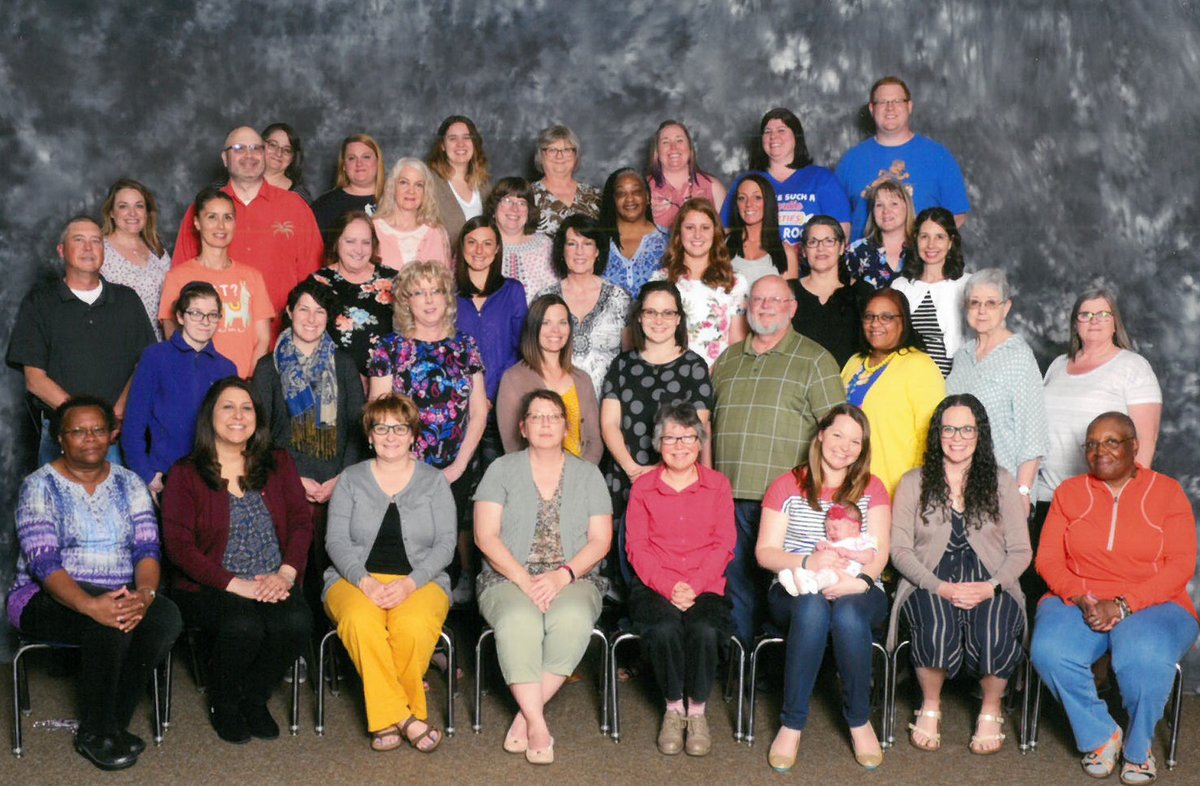 CloverParkSD's tweet photo. Congratulations to Rainier Elementary School for being named a state-recognized school for fostering growth for students who identify as two or more races! #WASchoolsWeek #CPSDFutureReady https://t.co/eDCxoEJFGq