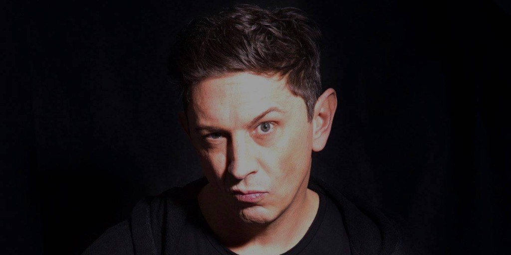 GOING LIVE NOW - It's Friday night with <a href="/WaxWorxMusic/">Michael Wall</a> Live #radio &amp; #tv at 6pm every week #holdtight
Listen ➡️ bit.ly/DTRadioPopUp
WATCH : datatransmission.co/radio/livetv/
#Alexa Skill #dtradio