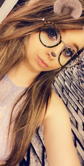 hey guys we will be online tonight around midnight ❤️ we  miss  our  fans! https://t.co/wB6nOhyUwT