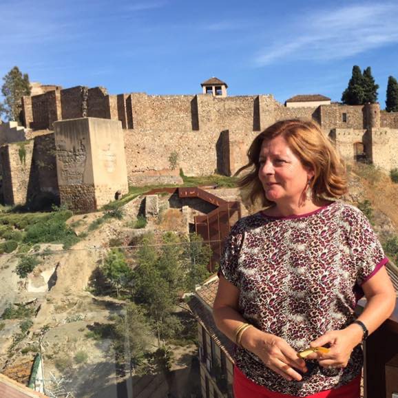 miqueliceta's tweet photo. Ha mort África Lorente Castillo, militant socialista des de 1975. Va ser regidora i tinent d’alcalde de l’Ajuntament de Castelldefels i diputada al Parlament. Mestra i escriptora, socialista i feminista compromesa. Compartim amb la seva família, amics i companys una gran pèrdua https://t.co/HlDQkbbz21