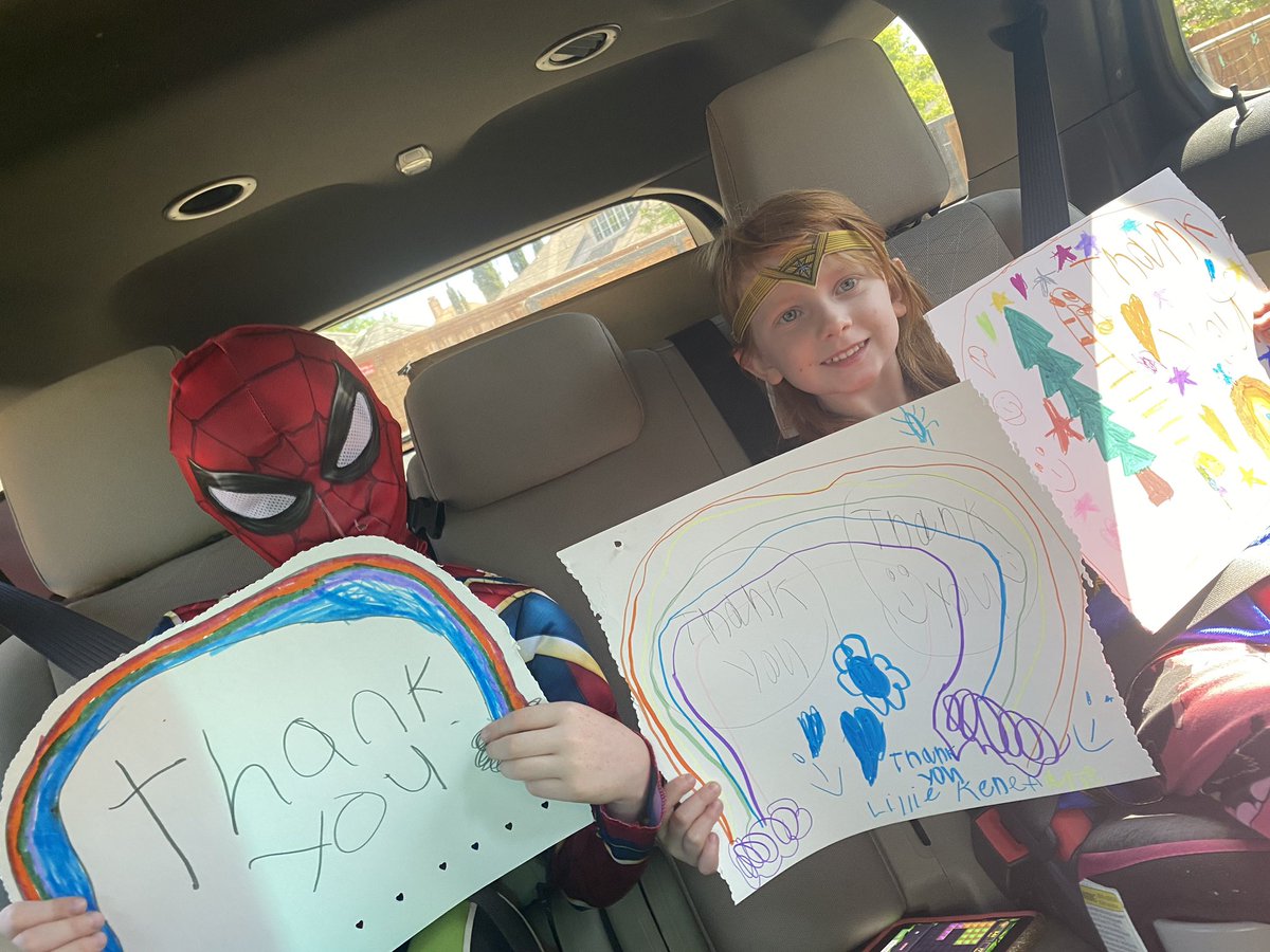 KenefakeSara's tweet photo. Going to pick up lunch!! We’re so thankful for @gisdnutrition for providing meals during this time!!! Y’all are our superheroes!!! @gisdnews @Lister_Lions #SNSSchoolLunchHeroes #GISDAlwaysConnected https://t.co/MEZnhoDEU4