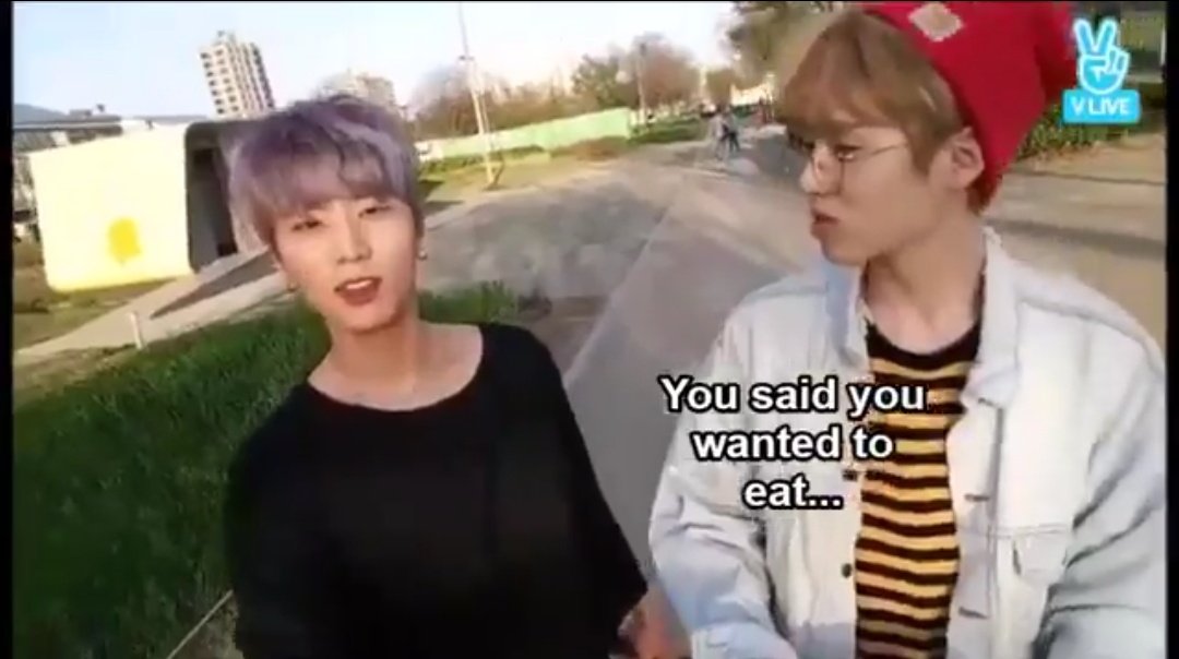 after parkian went to shopping jae ended up buying ramyeon because he remembers youngk said he wanted to eat some ramyeon(screenshots from 92k__ vid)