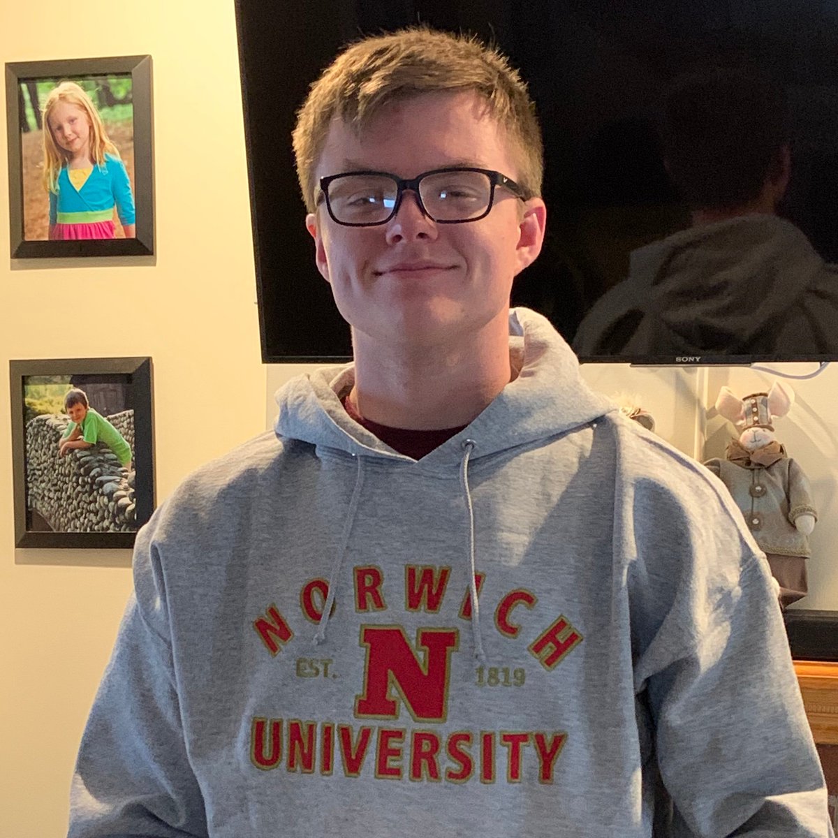 WSHS_guidance's tweet image. Jacob is heading to @norwichnews this fall.  Congratulations. #bettermakeroom #CollegeSigningDay #morecowbell
