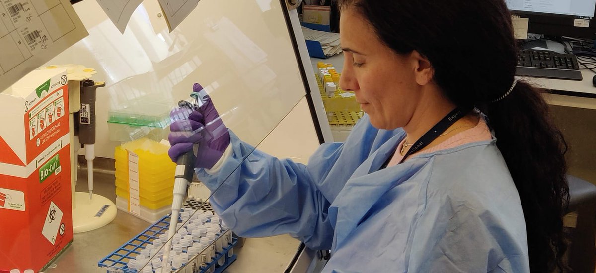 NwlPathology's tweet image. Big thank you to our #NHSheroes working 24/7 in pathology. Now done over 25k tests for #Covid19! #BehindEveryTest #AtTheHeartOfHealthcare @NHSEngland @DHSCgovuk