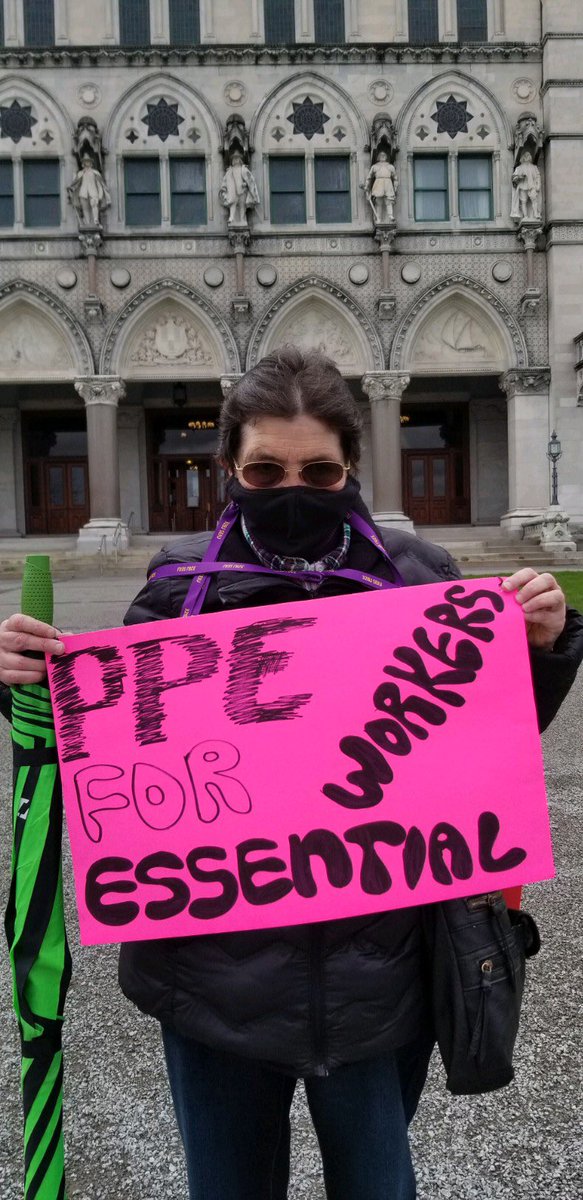 32BJSEIU's tweet image. Working people like Stephanie and Mary will help rebuild our economy and are leading the movement forward to a more fair and just world! 📢

#MayDay2020 #1u