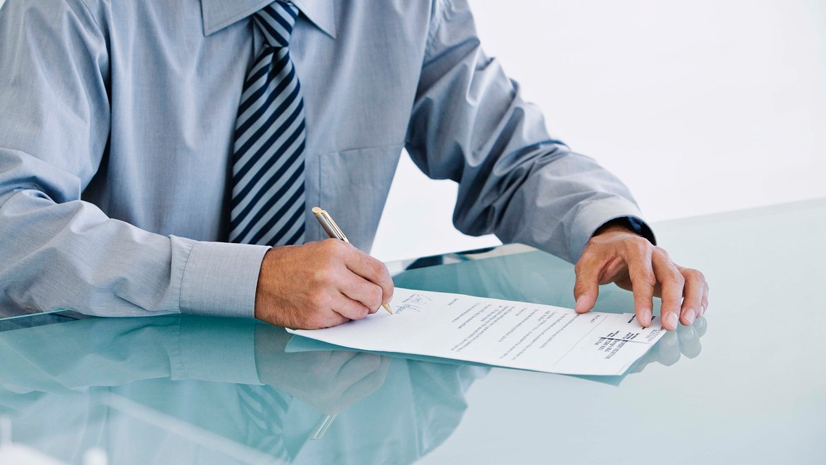 BeckerHebertLLC's tweet image. Key Aspects of the CARES Act Provisions Authorizing Small Business Loans bit.ly/3bUHOBR