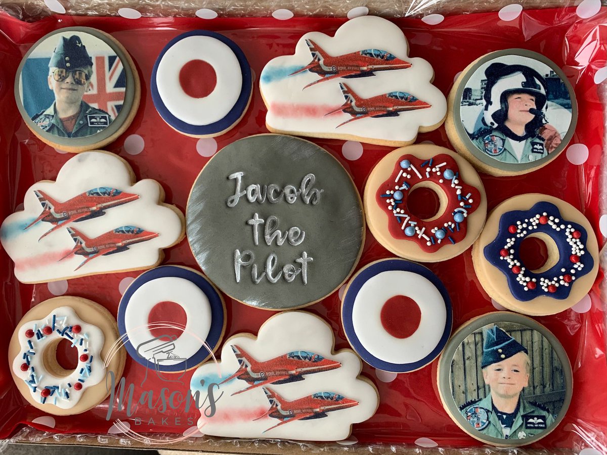 MasonsBakes's tweet photo. These are biscuits I sent to @Jacob_The_Pilot after seeing his video about the cupcakes I donated to @rafredarrows! Unfortunately I can’t post cupcakes so I hope you enjoy these! Keep raising lots of money and being amazing, I’ll certainly be following your journey from now on!♥️ https://t.co/JcAYQIbN1X