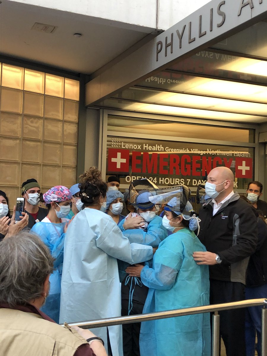 W13thStAlliance's tweet photo. Sharing some photos from local resident, Carrie Bornstein of what the 7p.m. daily clap for essential workers it means for the staff at Lenox Health GV. Thank you for our frontline heroes and all that you do! https://t.co/v18eYVDNFq