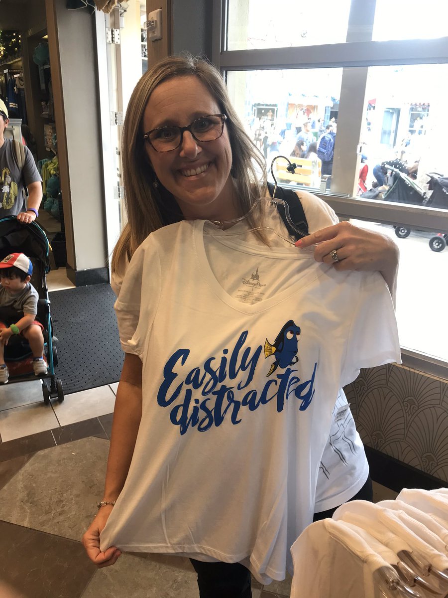 grumpyh72's tweet image. Happy Birthday to my wife Kelly! I won’t tell you how old she is but when she was born Richard Nixon was president. Gas was $.36 a gallon. All in the Family was the #1 tv show. Miami Dolphins won the Super Bowl. The Godfather was the top movie of the year and I was not born yet.