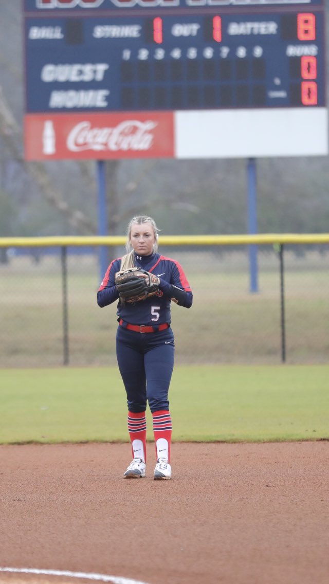md_jap's tweet photo. We should be playing and celebrating with these sophomores today @ICCSoftball! Grateful for such a good group of girls! ❤️u5 @jessicaaa3Davis ! #gonnamissit https://t.co/Rk21nik14u